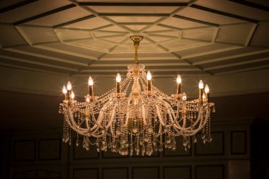 Güzel Kristal Avize Şölen Salonunda