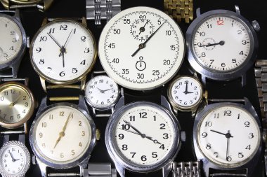 arka plandan saatler