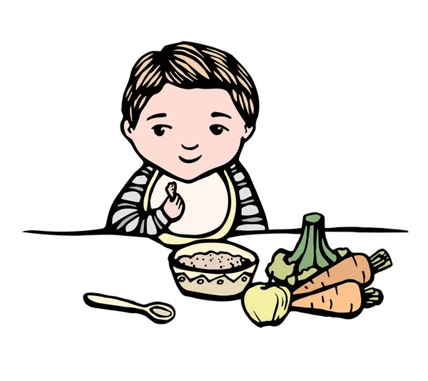 Первое детское питание. Ручной рисунок детского сиденья с едой: миска, ложка, яблоко, овощи. Детское питание. Ребенок улыбается и держит кусок еды. Изолированная иллюстрация. — стоковый вектор