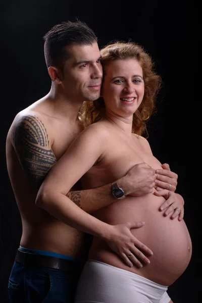 Happy couple pregnant woman — Stock Photo, Image