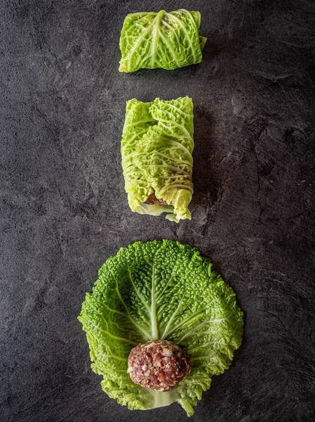 Feuilles Chou Frisé Farcies Boulettes Viande Roule Pas Pas Vue — Photo