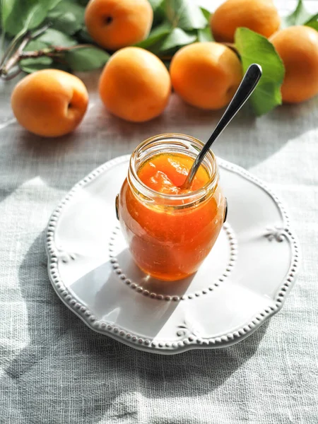 Homemade Apricot Jam Jar Spoon Fresh Apricots Background Copy Space — Stock Photo, Image