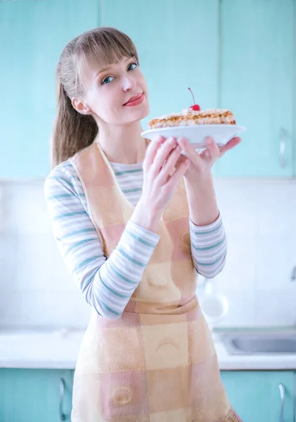 Woman His Kitchen Plate Homemade Honey Cake Present Selling European — Fotografia de Stock