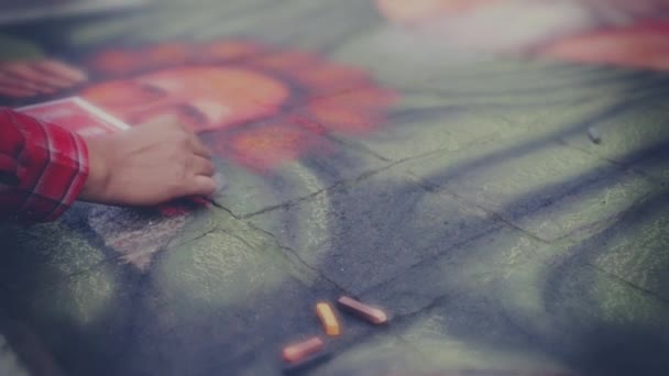 Participants au concours de peinture à la craie — Video
