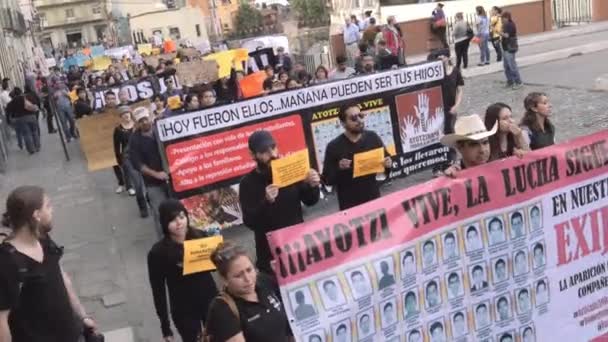 People protesting during the march — Stock Video