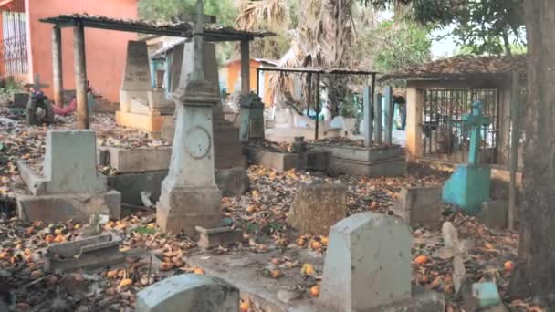 Schöner mexikanischer Friedhof — Stockvideo