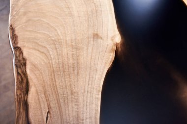 Epoksi reçineli ahşap masa dokusu. Kimse..