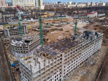 Gün batımında Yapı ve İnşaat Aletleri Hava Fotoğrafı.