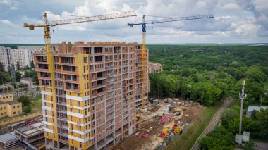 Bir İHA 'dan Yapı ve İnşaat Aletleri Hava Fotoğrafı