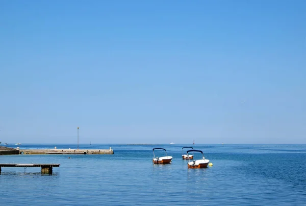 Denizde Tekneler Deniz Manzarası Mavi Ufuk Istria Hırvatistan — Stok fotoğraf