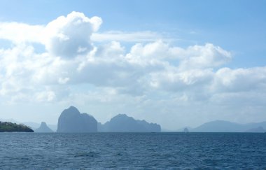Tropik adaları ile güzel deniz manzarası. Panorama. Filipinler.