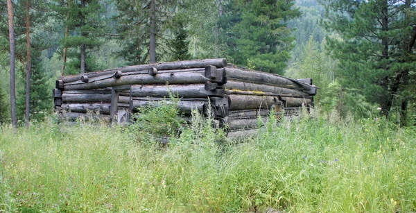 Régi Fából Készült Kunyhó Vadász Szibéria Sayan Hegyek — Stock Fotó