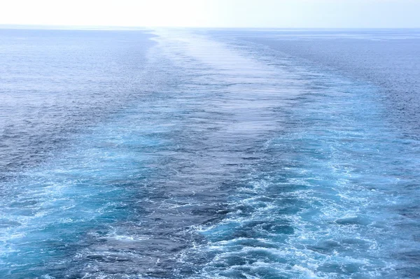 su üzerinde iz. Filipinler