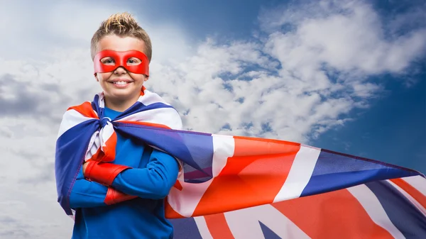 Leuke Engelse superheld dragen van een masker — Stockfoto