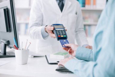 Kadın tıbbi ürün satın alma