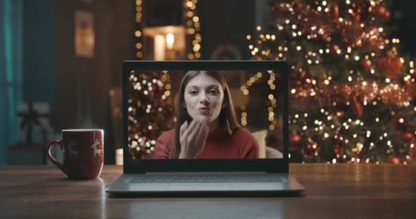 Videocalling pada hari Natal di rumah — Stok Video