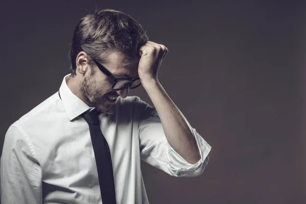 Stres Frustrovaný Obchodník Dělá Gesto Obličeje Cítí Ostudu Svou Chybu — Stock fotografie