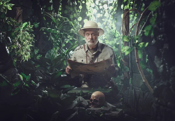 Vintage Explorer Holding Ancient Map Walking Forest — Stock Photo, Image