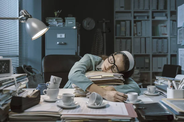 Exhausted Office Worker Falling Asleep Office Late Night Drinking Too — Foto de Stock
