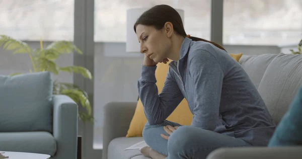 Exhausted Sad Woman Sitting Couch Home She Feels Lonely Hopeless — Stock Photo, Image