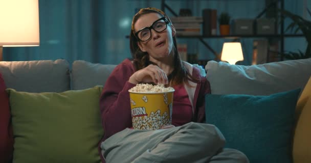 Happy Woman Relaxing Sofa Watching Her Favorite Series She Eating — Stock Video