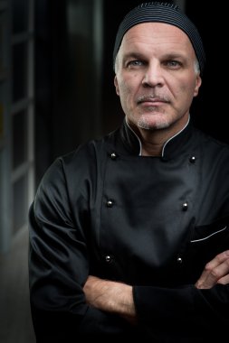Şef dikey, çapraz kol