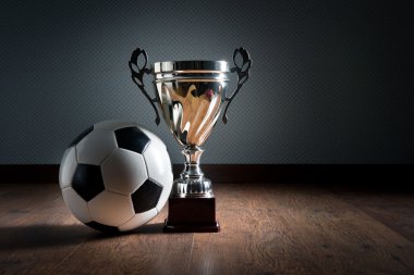 Futbol şampiyonluğu kupası