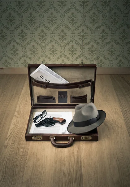 Detective's vintage briefcase — Stock Photo, Image