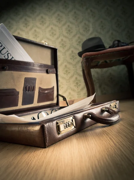 Vintage businessman briefcase — Stock Photo, Image