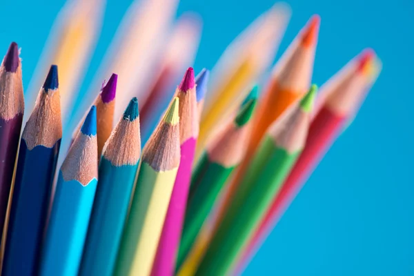 多色的木制铅笔 — 图库照片
