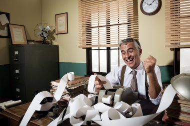 Muhasebeci ve ekleme makine kağıt kaseti