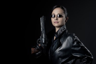 Kadın ajan holding silah