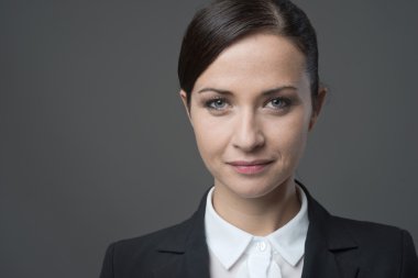 Kendine güvenen iş kadını