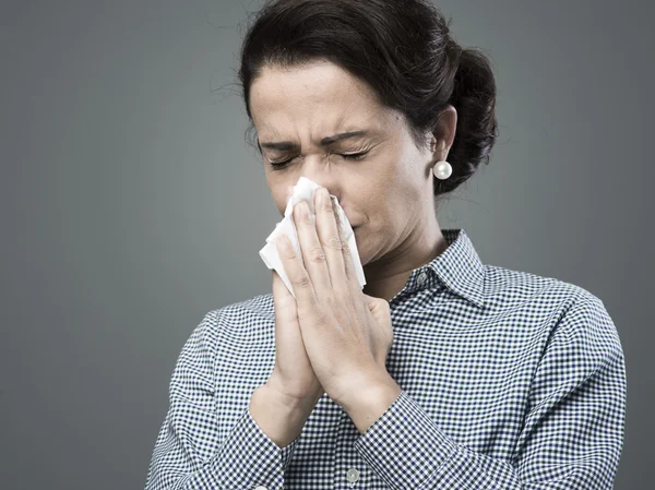 Vintage woman with allergy — Stock Photo, Image