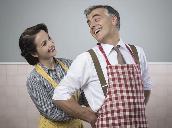 VIntage pareja en cocina —  Fotos de Stock