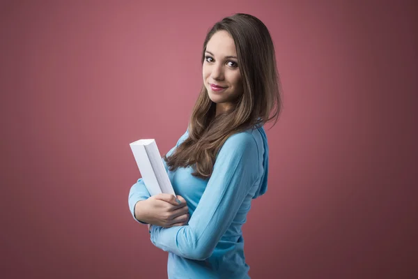 Attraktiva student anläggning bok — Stockfoto