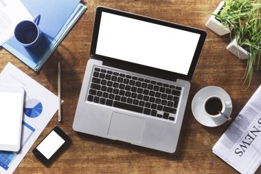 Kurumsal kimlik sahte kadar