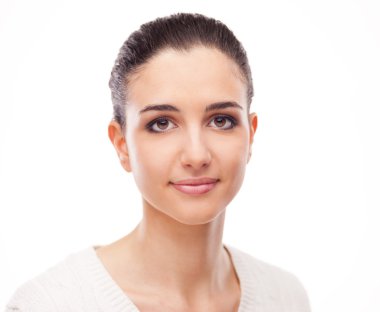 poz gülümseyen güzel kadın