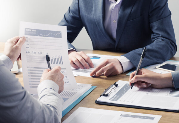 Профессиональная команда финансовых услуг
