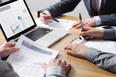 birlikte çalışan profesyoneller