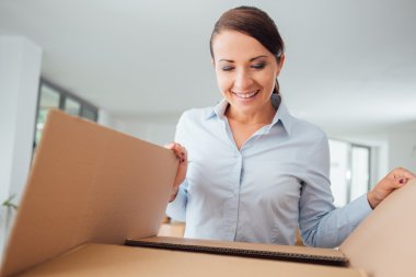 mutlu bir kadın açma