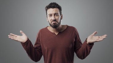 şaşkın adam Shrugging