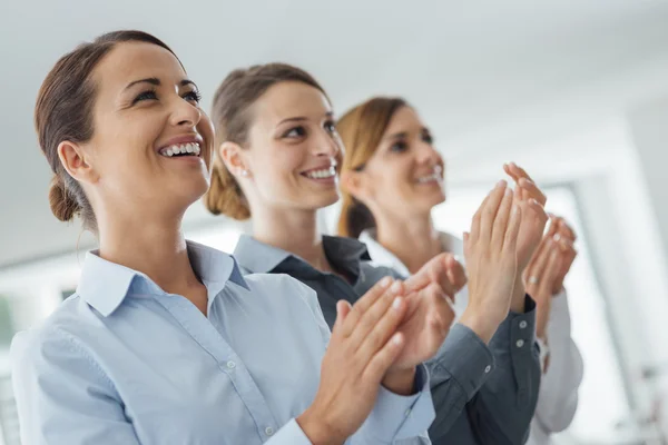 Business women applauding — Stock Photo, Image