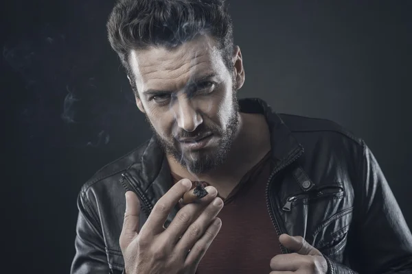 Fashionable man with cigar — Stock Photo, Image