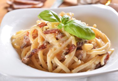 lezzetli spagetti carbonara 