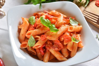 Chili soslu Penne makarna