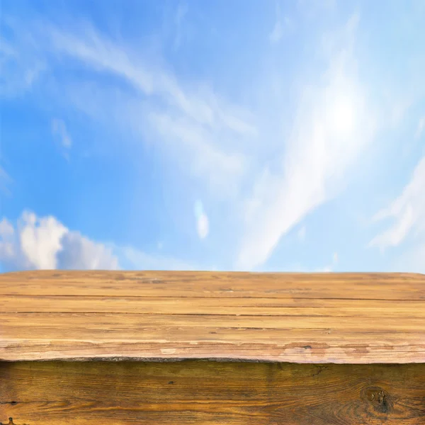 Table en bois vide — Photo