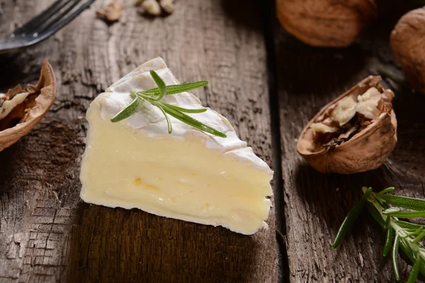 Queso camembert blanco —  Fotos de Stock