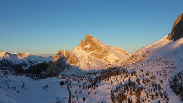 Kış Boyunca Dağların Havadan Görünüşü — Stok video