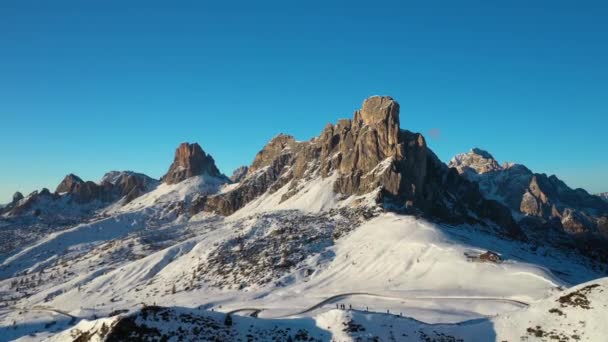 冬季山地的空中景观 — 图库视频影像